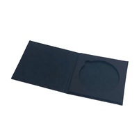 Schwarze Runde 15*15*1cm Umweltfreundliche Recycelte Wellpappe CD-Box Magnetverschluss Matt Laminierung Prägung Kompakte Verpackung
