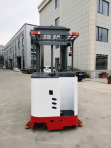 Carretilla elevadora eléctrica con torreta <span class=keywords><strong>Man</strong></span>-up VNA de 1,5 toneladas, batería apiladora de paletas de 3 vías tipo sentado para materiales de almacén eficientes - Product Image 3