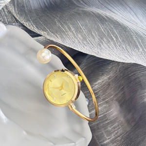 <span class=keywords><strong>Montre</strong></span> bracelet pour <span class=keywords><strong>femme</strong></span>, <span class=keywords><strong>luxe</strong></span>, <span class=keywords><strong>or</strong></span>, petit cadran, avec strass, design de marque, vintage, perle, minimaliste, quartz - Product Image 1