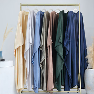 2024 a pipistrello lucido manica a farfalla Maxi Abaya Satin kaftano medio orientale <span class=keywords><strong>abito</strong></span> luminoso tinta unita modesto Abaya - Product Image 2