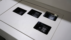 Impresora UV de Inyección de Tinta Plana con Cabezal de Impresión I3200, Capacidad para Materiales Flexibles/Tubos de Huevo y Etiquetas Adhesivas - Product Image 4