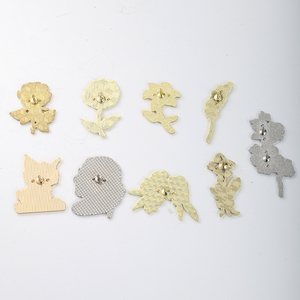 Broches de metal esmaltado personalizados al por mayor, con diseño anatómico y botánico, de arte floral para conjuntos de regalo y atuendos diarios, en stock - Product Image 5