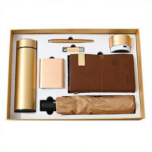 Coffret Cadeau d'Entreprise pour Réunion Annuelle et Souvenir d'Événement d'Entreprise avec Batterie Externe, Parapluie et Haut-parleur - Product Image 1