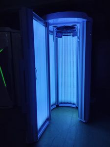 Lit de <span class=keywords><strong>bronzage</strong></span> vertical pour salon de beauté, machine de <span class=keywords><strong>solarium</strong></span>, cabine de <span class=keywords><strong>bronzage</strong></span> OEM ODM à vendre - Product Image 3