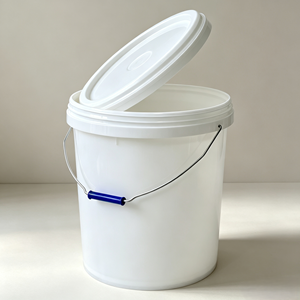 Heavy Duty Round Plastic Pail with lid and handle Lid Plastic Storage Container For <b>Paint</b> Chemical Food Packing - Product Image 1
