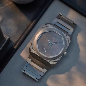 Reloj CILOA gris en espiral para hombre, personalizable, moderno, estilo masculino, regalo de lujo ligero, reloj de cuarzo - Product Image 2