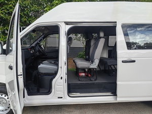 Furgoneta <span class=keywords><strong>de</strong></span> Pasajeros Funcional <span class=keywords><strong>de</strong></span> Alta Capacidad y Multiusos - Product Image 1