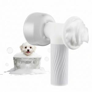 Brosses de bain automatiques écologiques en plastique pour animaux de compagnie avec fonction de massage et de mousse pour chiens, chats et petits animaux - Sans fil et portables - Product Image 1