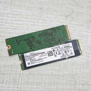 Unidad de Estado Sólido SSD M.2 NVMe PCIe 4.0 de 1 TB de Segunda Mano, Unidades de Estado Sólido Internas para Juegos de PC, 500 MB/s, SSD Usado - Product Image 2