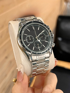 Más allá de los límites, presencia dominante, siempre atento a la intención original, buscando la perfección - Reloj Mecánico - Product Image 2