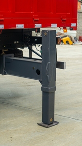 Camión Grúa Dongfeng con Motor Diésel RHD de Marca China Famosa, con Caja de Carga y Pluma Telescópica Hidráulica de Elevación de 10-15 Toneladas - Product Image 5