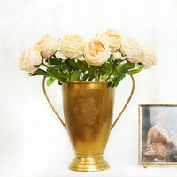 Vase et récipient à fleurs créatifs en bronze à double poignée et grande poignée. Décoration intérieure. Style européen et américain. Simple et efficace
