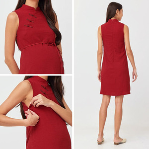 <span class=keywords><strong>Robe</strong></span> <span class=keywords><strong>de</strong></span> maternité et d'<span class=keywords><strong>allaitement</strong></span> rouge, col bateau, sans manches, coupe trapèze, longueur genou, respirante, anti-allergique, écologique, pour l'été - Product Image 2