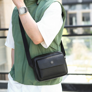 Sacoche en cuir PU de créateur pour homme, idéale pour les voyages d'affaires, sac à bandoulière messager croisé - Product Image 4