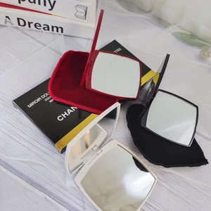 กระจกแต่งหน้าขนาดเล็กขายส่ง Cc, กระจกพลาสติกแบบกำหนดเองพร้อมโลโก้, กระจกพกพาขนาดเล็กสี่เหลี่ยมราคาถูก - Product Image 1