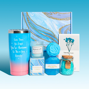 Set <span class=keywords><strong>Regalo</strong></span> da Bagno Creativo Stile Instagram con Candela Profumata e Prodotti per la Cura Personale per Coppie di Nuova Generazione - Product Image 1