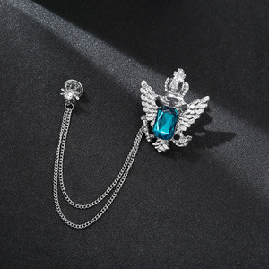 <span class=keywords><strong>Vintage</strong></span> Anstecknadel <span class=keywords><strong>Eagle</strong></span> Crown Chain Brosche verkrustete Strass steine Quaste Legierung männlicher Anzug dekorative Kristall Herren Broschen Stifte - Product Image 5