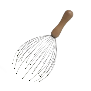 Masajeador de cabeza con logotipo personalizado, mango de madera, rascador de cuero cabelludo de 28 dedos, herramienta corporal multiusos rejuvenecedora y de estilizado, cepillo para el cabello - Product Image 2