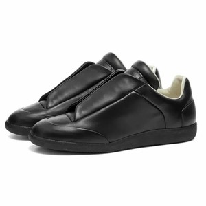 Scarpe Basse da Uomo per Allenamento Casual in Stile Classico Europeo-Americano, Modello Low-Cut Versatile per Stivali Martin in Vera Pelle Disponibili a Magazzino - Product Image 1