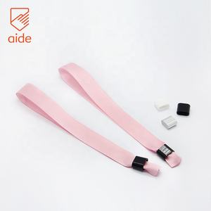 أساور معصم ساتان مطبوعة مخصصة لدخول الحفلات ، أساور بشريط مُطرز من القماش مخصصة للمدخل - Product Image 2