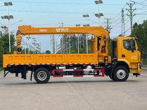 Tout nouveau 5Ton 6.3Ton 7Ton 8Ton 10Ton <span class=keywords><strong>petite</strong></span> <span class=keywords><strong>grue</strong></span> <span class=keywords><strong>grue</strong></span> hydraulique mobile à flèche droite <span class=keywords><strong>sur</strong></span> <span class=keywords><strong>grue</strong></span> montée <span class=keywords><strong>sur</strong></span> camion lourd - Product Image 5