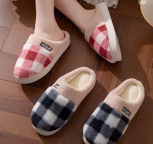 Nouvelles pantoufles en coton pour l'automne et l'hiver avec semelle en PVC et doublure en peluche, pour couple, à prix raisonnable - Product Image 4