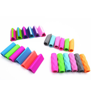 Portalápices <span class=keywords><strong>de</strong></span> silicona para niños, ayuda para <span class=keywords><strong>escribir</strong></span> a mano, empuñadura <span class=keywords><strong>de</strong></span> bolígrafo, <span class=keywords><strong>corrector</strong></span> <span class=keywords><strong>de</strong></span> escritura para niños, empuñaduras <span class=keywords><strong>de</strong></span> lápiz - Product Image 5