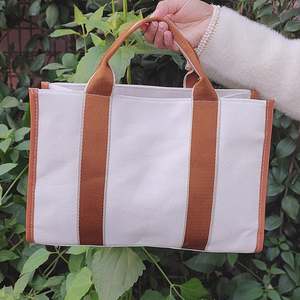 Sac fourre-tout de week-end en toile patchwork avec logo personnalisé, poignée en corde, grande capacité, pour femmes - Product Image 1