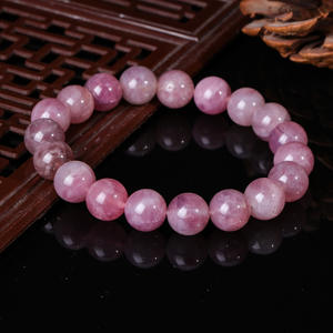 สายรัดมือสำหรับผู้หญิงทำจากหินทรงบอลสีม่วงธรรมชาติสำหรับเป็นของขวัญ - Product Image 3