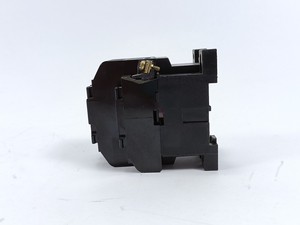 全新原装 CI2 接触器 2级 24V 交流线圈 工业自动化 PLC 编程控制器 - Product Image 3