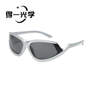 UV400 - Product Image 5