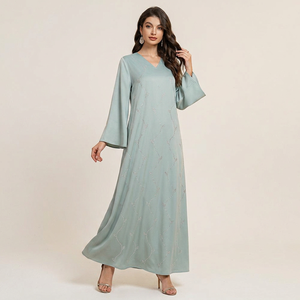 Robe maxi musulmane vert brume pour femmes, détail cristal, faible MOQ - Product Image 1