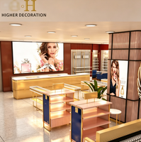 Conception de magasin de parfums sur mesure haut de gamme moderne en bois avec rendu 3D, vitrine de présentation de parfums avec éclairage