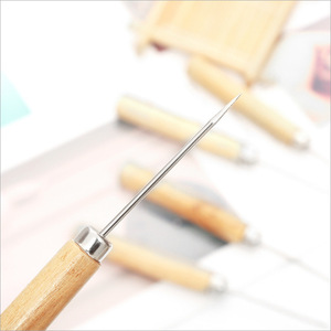 N ° 1 fait à la main droite petit manche en bois mille poinçon Portable bricolage semelle cuir aiguille perforante pour tricoter pour une utilisation à la main - Product Image 2