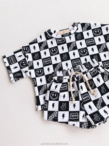 Ensemble de vêtements courts neutres personnalisés pour bébés, cool <span class=keywords><strong>dude</strong></span>, <span class=keywords><strong>t</strong></span>-<span class=keywords><strong>shirt</strong></span> et short surdimensionnés en coton tricoté, tenue 2 pièces pour bébé - Product Image 2