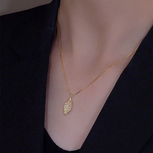 Golden Leaf Necklace With Diamonds Clavicle Chain For Women Everyday Wear - Product Image 1