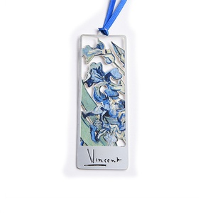 Marcapáginas de Diseño Único en Color Azul con Grabado Hueco y Borla, Regalo Navideño - Product Image 1