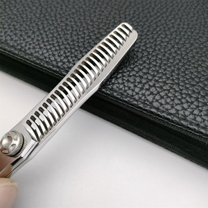 Tijeras de peluquería CNC de acero inoxidable VG10, tijeras de entresacar SR 6 con mango largo y tijeras planas para uso en barberías y salones de belleza. - Product Image 5