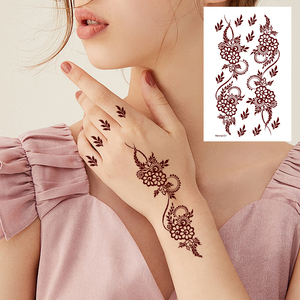 Adesivos de Tatuagem Temporária à Prova d'Água e Não Tóxicos com Padrões Sensuais em Fundo Branco para Corpo - Product Image 2