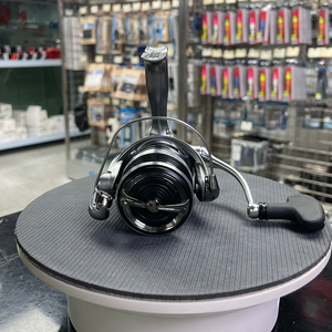 <span class=keywords><strong>Moulinet</strong></span> spinning <span class=keywords><strong>DAIWA</strong></span> 23 EXCELER LT : rotation fluide, arrêt instantané, sensation supérieure pour eau douce et eau salée - Product Image 3