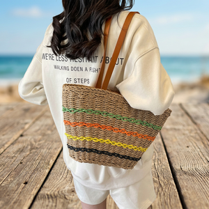 Nouveau sac à main en crochet tendance pour femme avec imprimés animaliers, design épaule à empiècements et fermeture à glissière et fermoir - Product Image 2