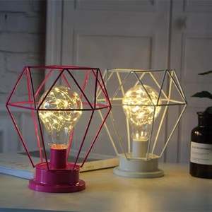 Design moderno portatile luce notturna <span class=keywords><strong>a</strong></span> LED <span class=keywords><strong>a</strong></span> <span class=keywords><strong>batteria</strong></span> in ferro bianco per nuziali lampade <span class=keywords><strong>a</strong></span> sospensione - Product Image 3