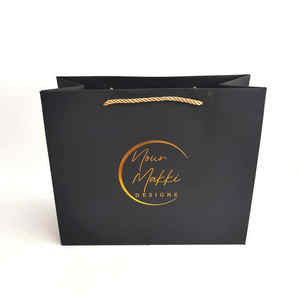 Sacs à provisions en papier de luxe imprimés sur mesure en noir avec poignée en ruban fourre-tout d'emballage en carton avec logo personnalisé sacs en papier promotionnels - Product Image 4