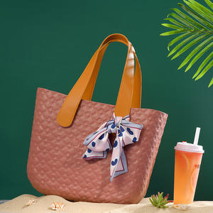 Nouveau <span class=keywords><strong>sac</strong></span> fourre-tout italien EVA Fashion Lattice Textures Portable Open Beach <span class=keywords><strong>Sac</strong></span> à main pour femmes Vente en gros Fairybag Diaper Tote Bag - Product Image 2