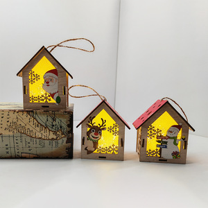 Décorations de Noël en bois à suspendre : maison, Père Noël, renne, bonhomme de neige pour arbre, fenêtre, cadeau - Product Image 4