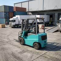 Chariot élévateur électrique XTMG alimenté par batterie au lithium 3t 3,5t 4t 5t avec système de commande double à puce importée