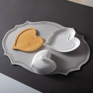 Meilleures ventes <span class=keywords><strong>de</strong></span> beurrier en céramique en forme <span class=keywords><strong>de</strong></span> cœur blanc avec <span class=keywords><strong>plateau</strong></span> en bambou - Product Image 2