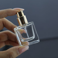 Flacon pulvérisateur atomiseur pressurisé à col serti en verre, 18 ml, carré, pour parfum, fragrance, huile essentielle, avec pompe