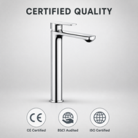 Robinet de salle de bain monocommande chromé, corps cylindrique élancé, bec plat long, base circulaire, mitigeur de lavabo