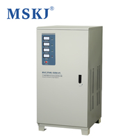 Régulateur de tension à réponse rapide 50 kVA, alimentation électrique à tension d'entrée, stabilisateur de tension AC triphasé, sortie excellente pour machine